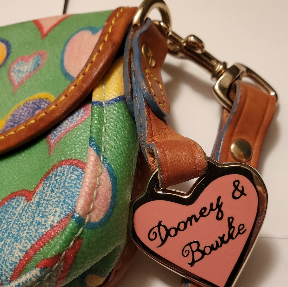 Dooney & Bourke wristlet bag hearts multicolor Rare - Picture 4 of 10